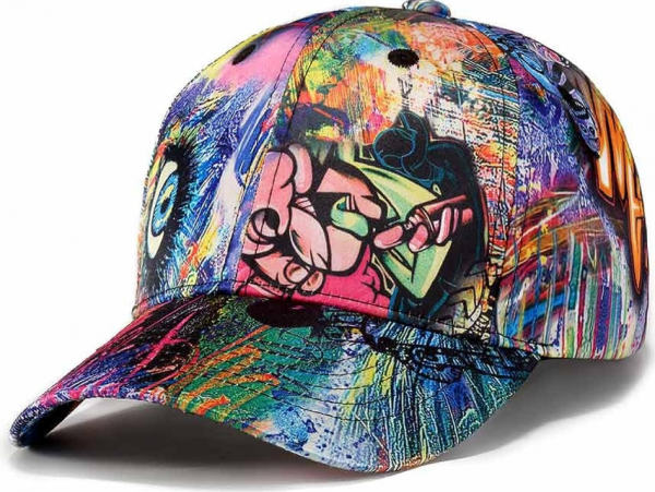 Topi Snapback dengan Desain Grafiti